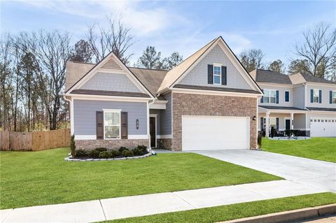 A home in Adairsville