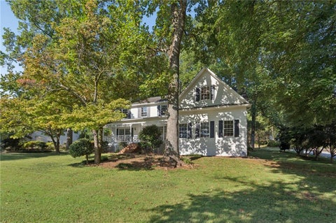 Homes For Sale - 580 Berkeley Lane<br/> Kennesaw, GA 30144