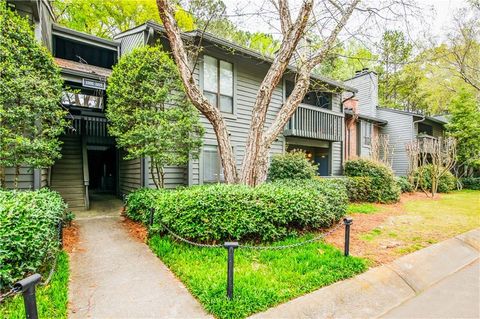 1207 Mcclelen Way Decatur GA 30033