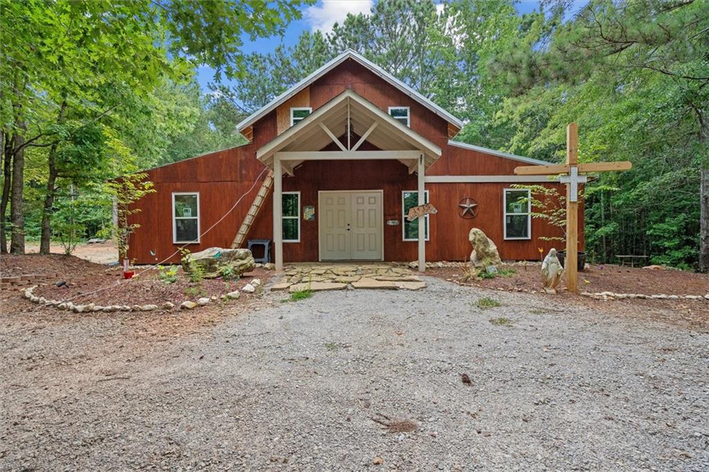 1828 Roosterville Road