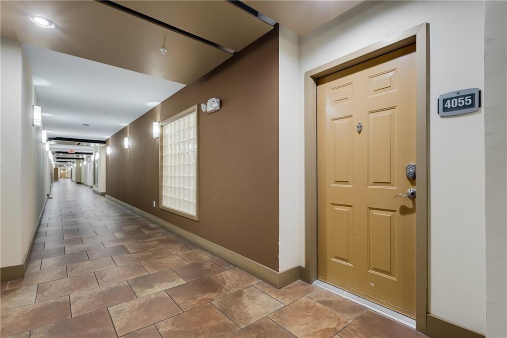 390 17th Street NW 4055