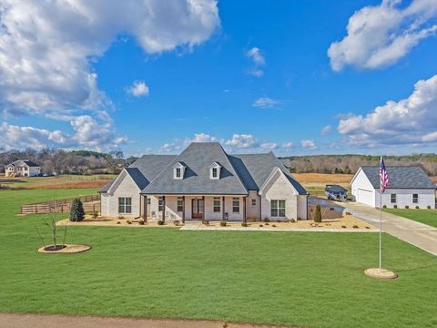 29 Ravenfield Road Taylorsville GA 30178