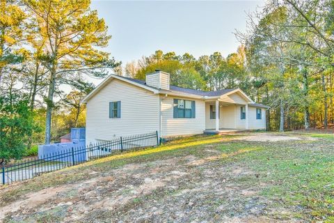 A home in Dacula