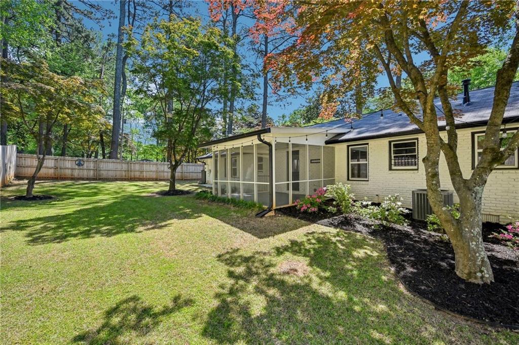 2301 Crestcliff Drive, Tucker, Georgia image 34