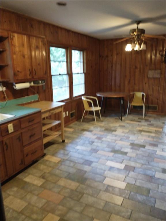2595 Woodhill Circle, Atlanta, Georgia image 10
