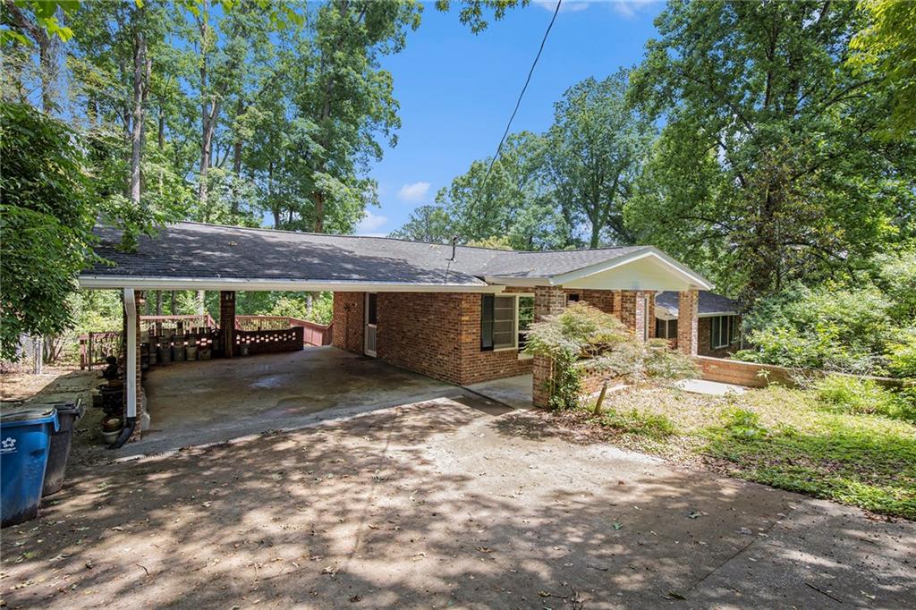 2595 Woodhill Circle, Atlanta, Georgia image 28