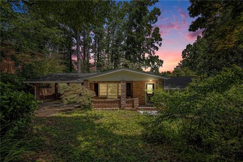 2595 Woodhill Circle Atlanta GA 30344