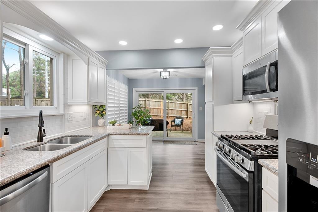 860 Waterbrook Court