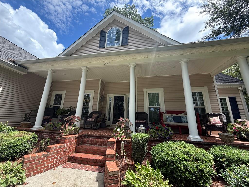 231 N Lakeshore Dr