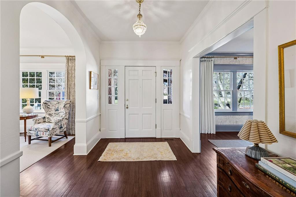 2479 Dellwood Drive NW