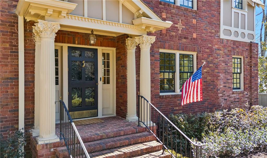 2479 Dellwood Drive NW