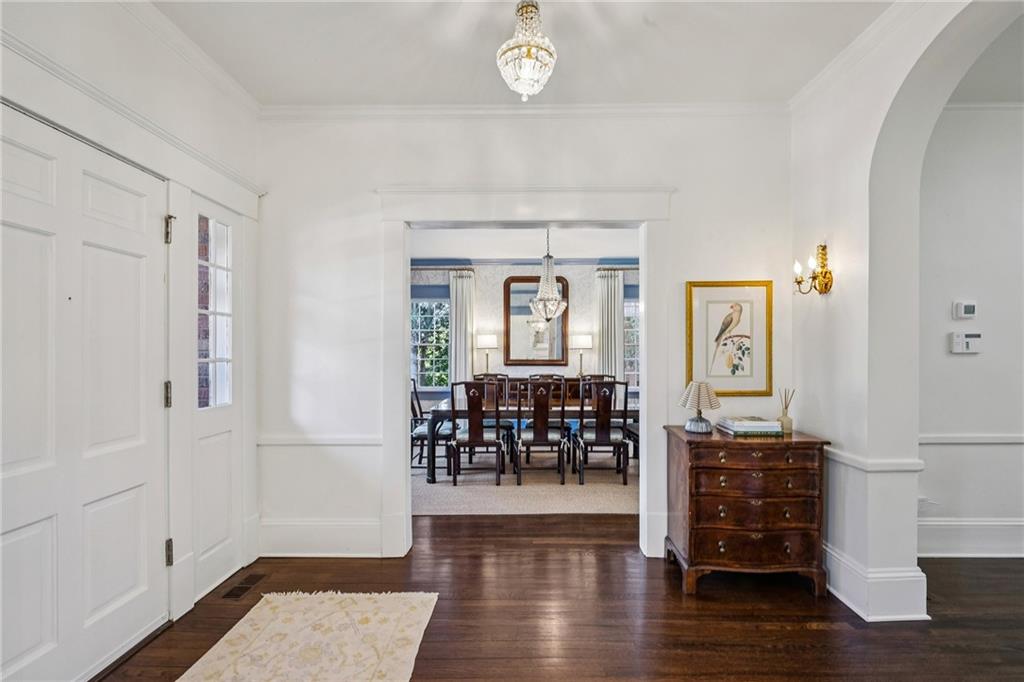 2479 Dellwood Drive NW