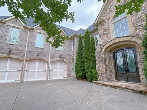 Homes For Sale - 8730 Sawgrass Way<br/> Duluth, GA 30097