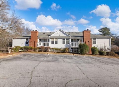 Condo For Sale - 6397 Wedgewood Trace<br/> Tucker, GA 30084