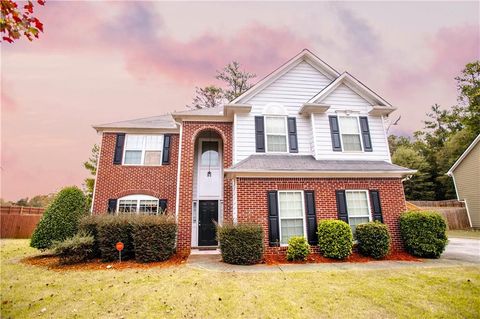 A home in Powder Springs