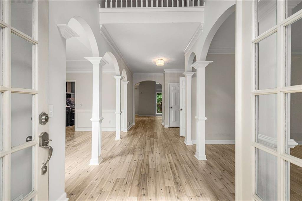 600 Oakmont Hill