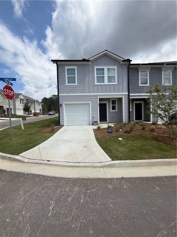 Location, Location, Location! Conveniently located off of I-24 and within walking distance to dining & shopping! This like-new townhome is an end unit located next to the pool and clubhouse, featuring a large open floor plan, private patio, garage, 3 generously sized bedrooms and 2.5 bathrooms. The master will accomodate a king suite and has an extra large walk in closet. All appliances furnished including washer & dryer. We offer private screening for potential tenants. Sorry but as much as we love fur-babies, we simply cannot allow them.