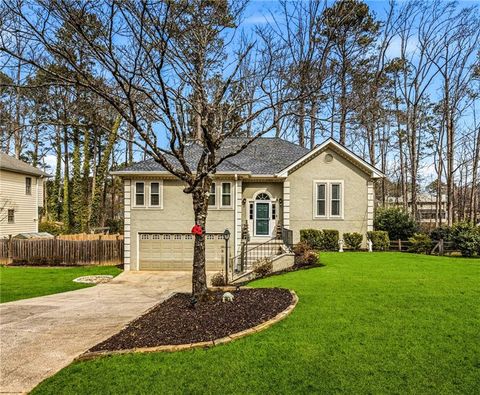 1975 Hunt Crossing Court Lawrenceville GA 30043