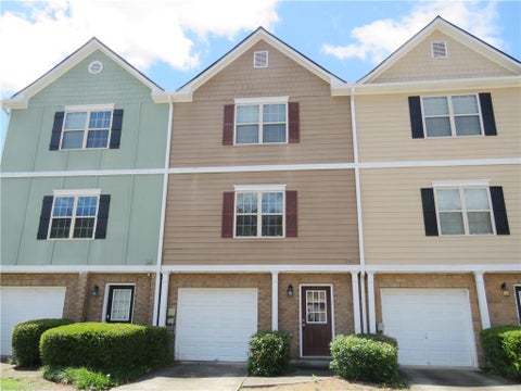 Townhouse For Sale - 6399 Redan Square Sq<br/> Lithonia, GA 30058