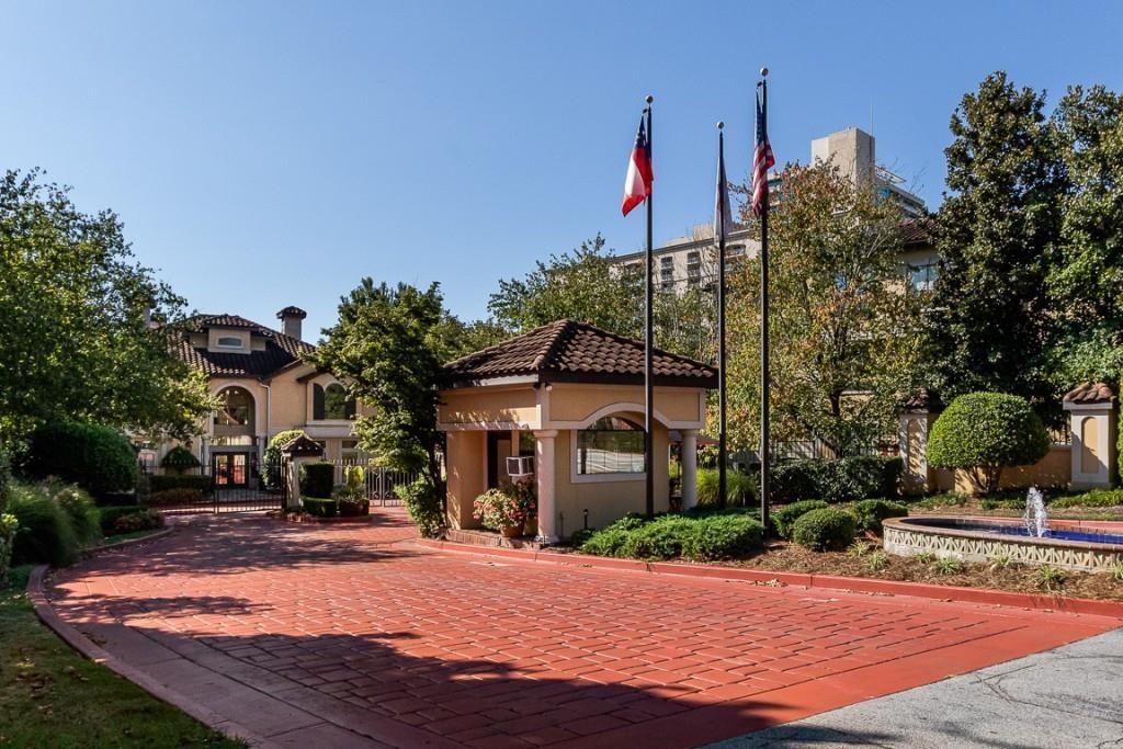 Peachtree Place - Residential