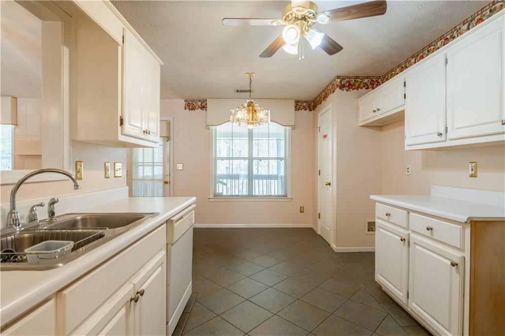 60 Riverside Parkway, Sharpsburg, Georgia image 16