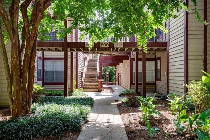 Beautiful 2BR/2BA Condo in Sought-After Rivermont Village – Prime Location!
Welcome to this immaculate and updated 2-bedroom, 2-bathroom condo nestled in the highly desirable Rivermont Village community. Enjoy unbeatable convenience with easy access to Alpharetta, Roswell, major interstates, top-tier shopping, dining, and more.
This unit boasts a serene view of the peaceful woods—not the busy parking lot—offering privacy and a true sense of retreat. The spacious open-concept floor plan is filled with natural light, thanks to a stunning wall of windows that frame the wooded landscape. Step out onto the back deck and unwind in your own private oasis.
The bright kitchen is a chef’s dream, featuring custom cabinetry, granite countertops, and plenty of space for meal prep and entertaining. The adjoining dining area flows seamlessly into a cozy great room complete with a wood-burning fireplace—perfect for relaxing evenings or hosting friends.
The oversized Master Suite offers a luxurious escape with a large walk-in closet (plus an additional storage loft for seasonal items or décor) and a spa-like bath complete with a soothing whirlpool tub. The generously sized secondary bedroom is ideal for guests, a home office, or a roommate setup.
Enjoy the many amenities Rivermont Village has to offer, along with a quiet, well-maintained community atmosphere.
This one won’t last—schedule your showing today!