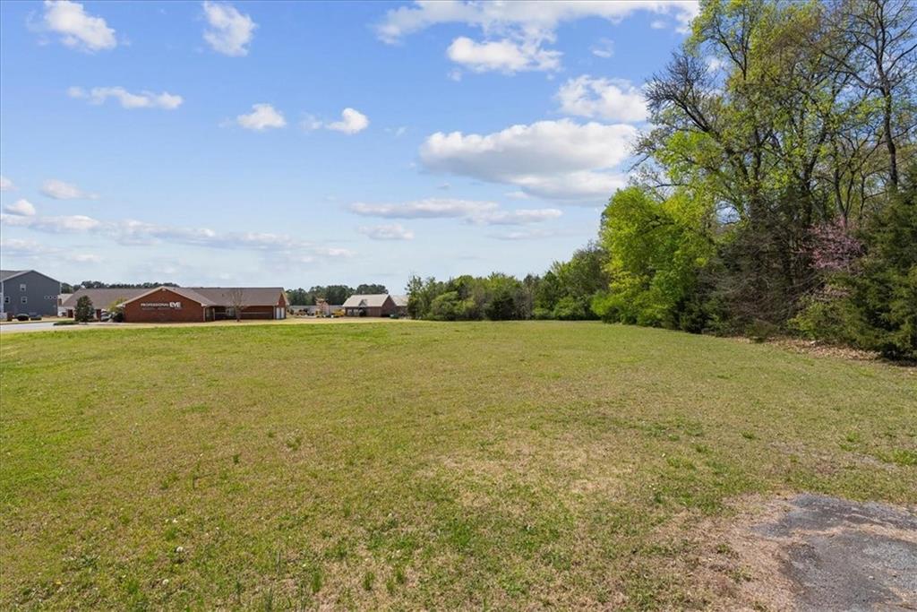 Photo 1 of 26 — 326 Curtis Parkway NE, Calhoun, GA 30701