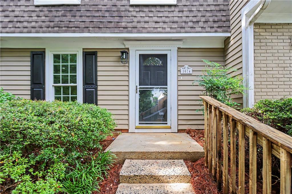 1074 New Haven Drive SW