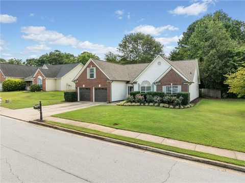 A home in Dacula