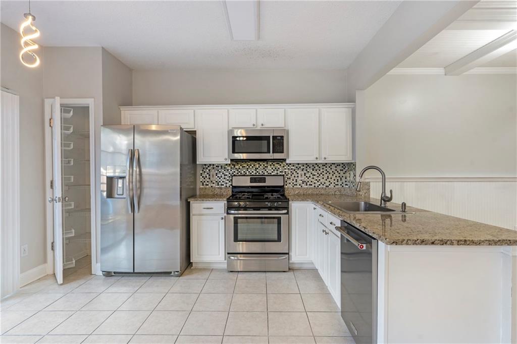 Windward Pointe - Residential