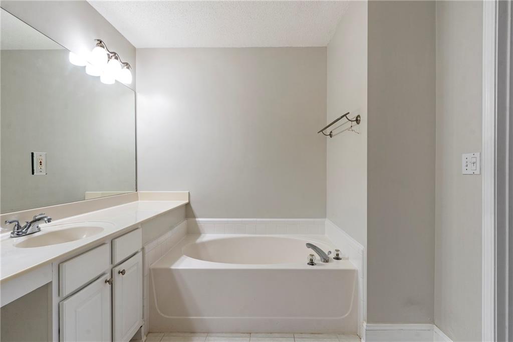 Windward Pointe - Residential