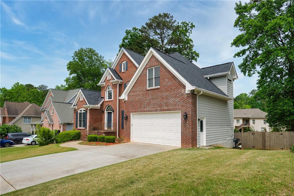 3107 Oaktree Lane