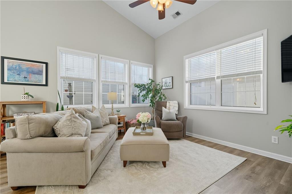 615 Bedford Court