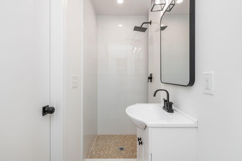 Vistavia Homes - Residential