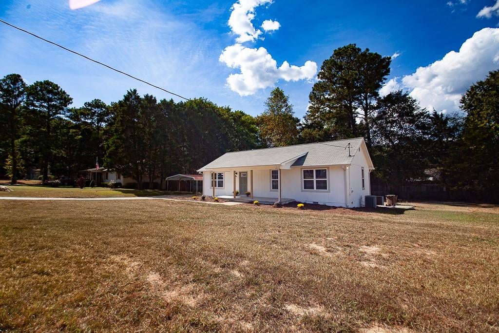 65 Habersham Circle NE