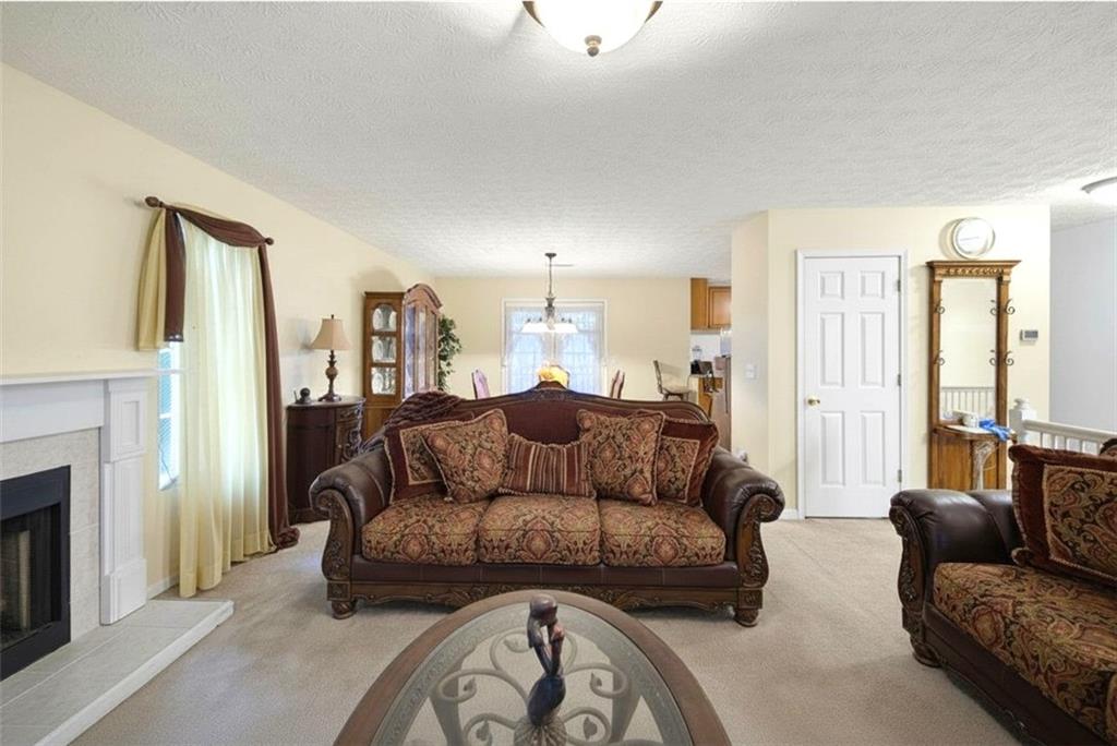 3405 Ravenwood Drive