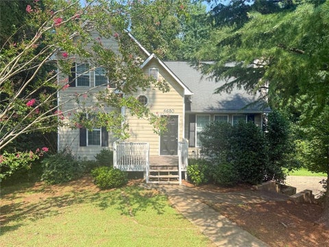 Homes For Sale - 4680 Woodglen Court<br/> Douglasville, GA 30135