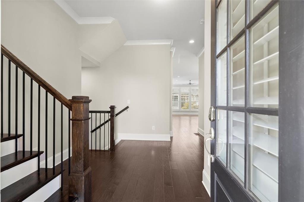 293 Thompson Street
