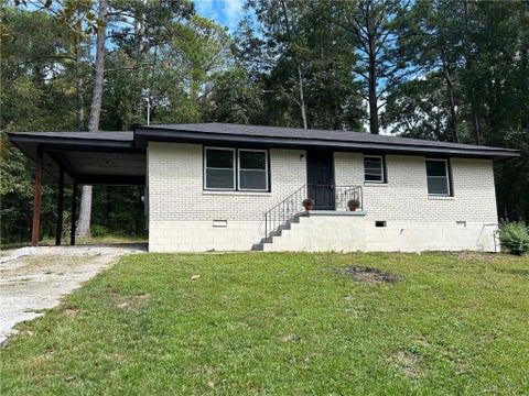 Homes For Sale - 2970 Humphries Drive<br/> Atlanta, GA 30354