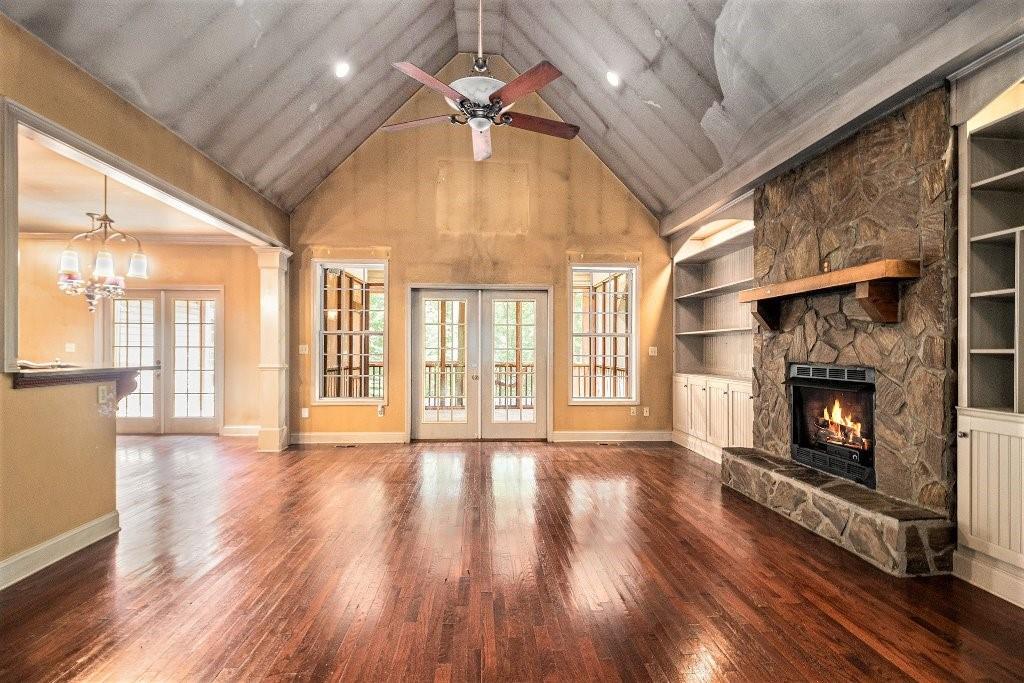 5024 Greenwood Drive