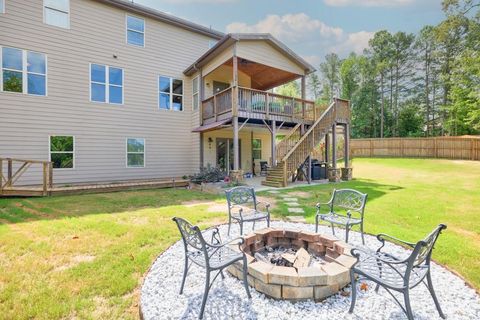 A home in Dacula