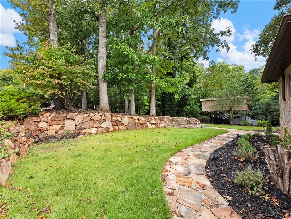 45 Lakepoint Drive