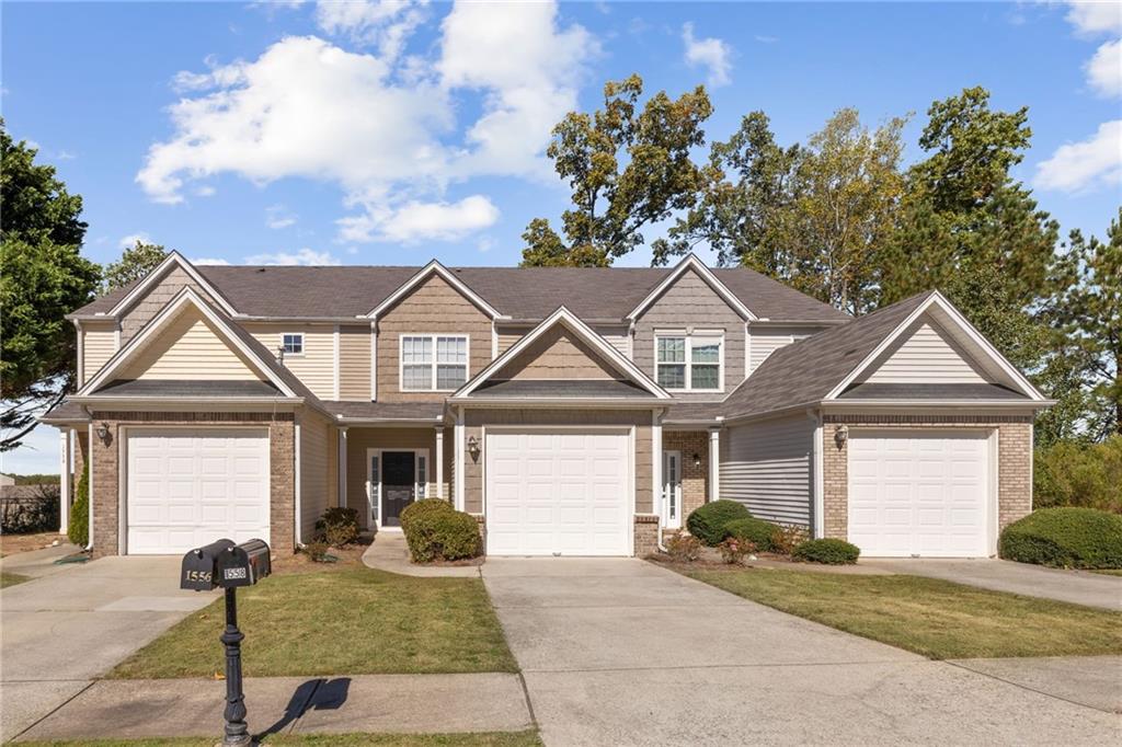 1558 PARAMOUNT VIEW Trace