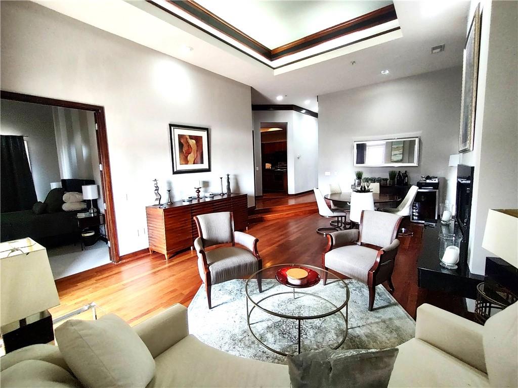 3334 Peachtree Road NE 1712