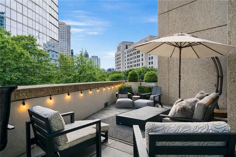 1080 Peachtree St NE 405