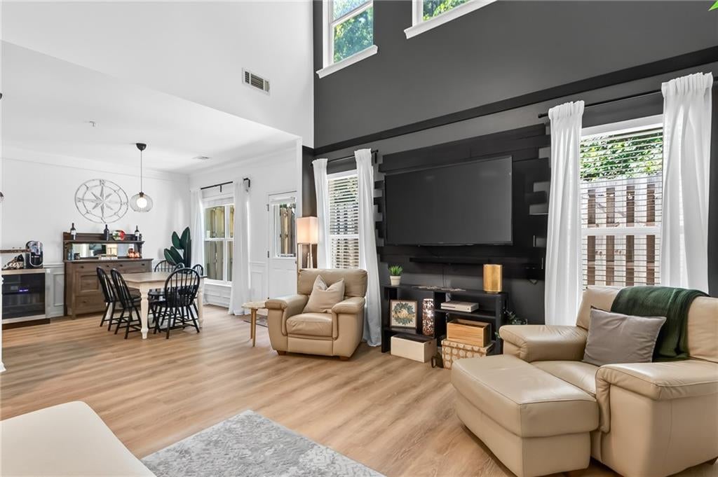 502 Hillside Trail