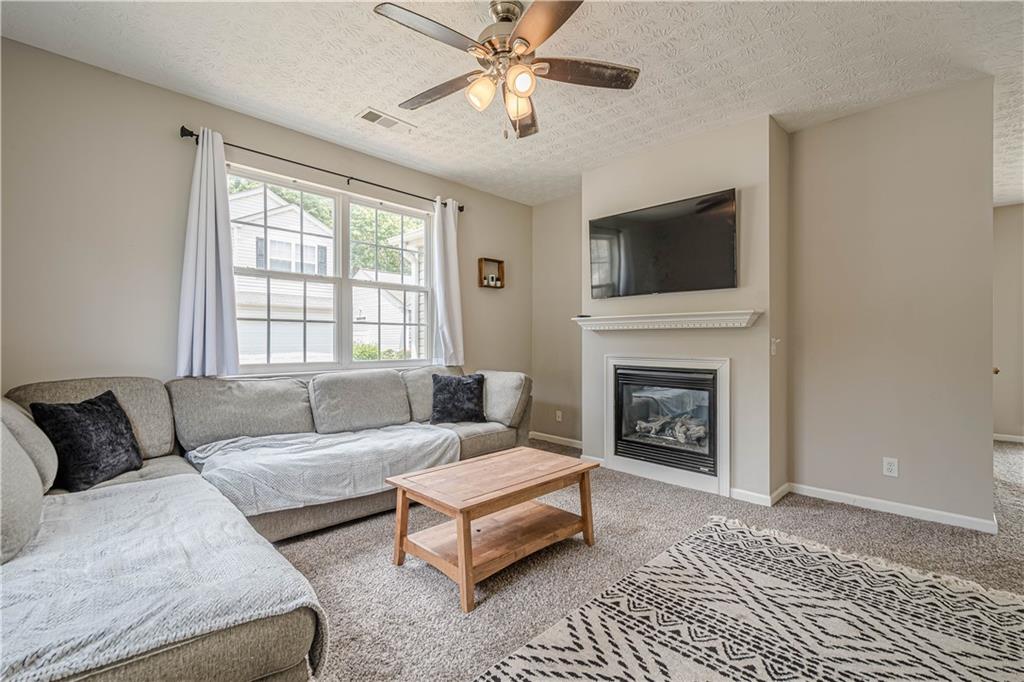 331 Windcroft Lane NW