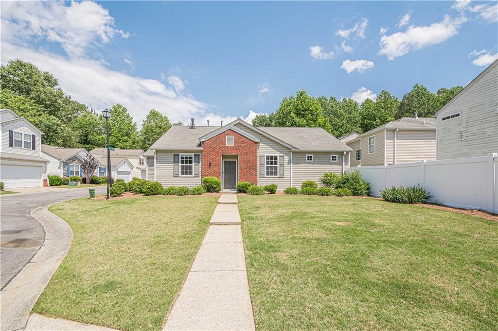 331 Windcroft Lane NW