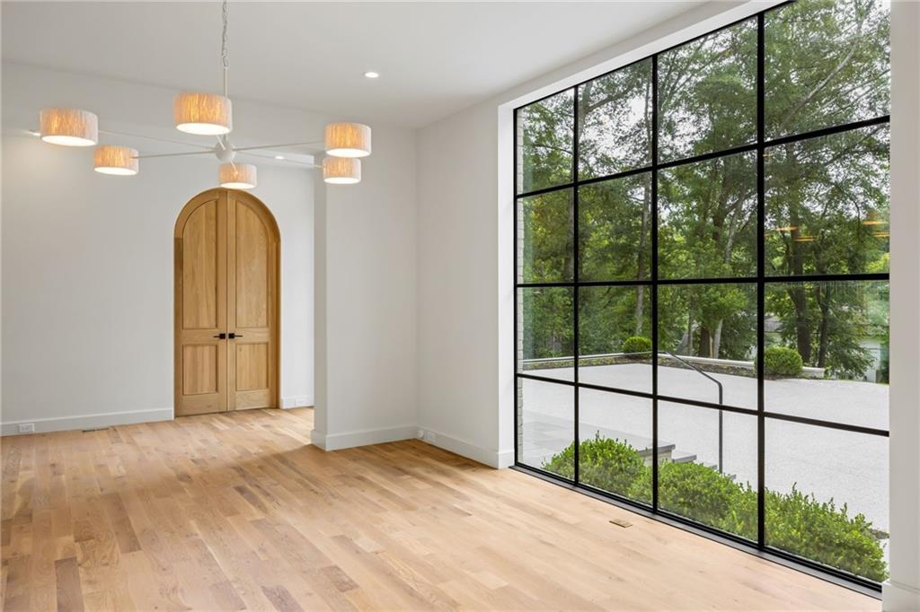 499 Broadland Road