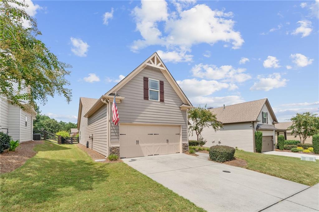 194 Hawthorne Ridge Circle